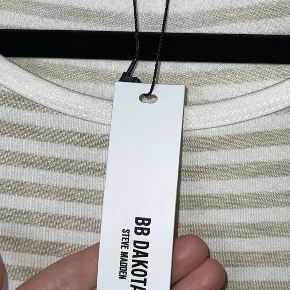 0030W. Bb DAKOTA MAXI TIERED DRESS WIDE STRAPS CREAM AND WHITE IN STRIPES XSMALL - Picture 9 of 14